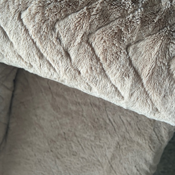 Sherpa double sided loveseat cover for pets - Picture 6 of 8